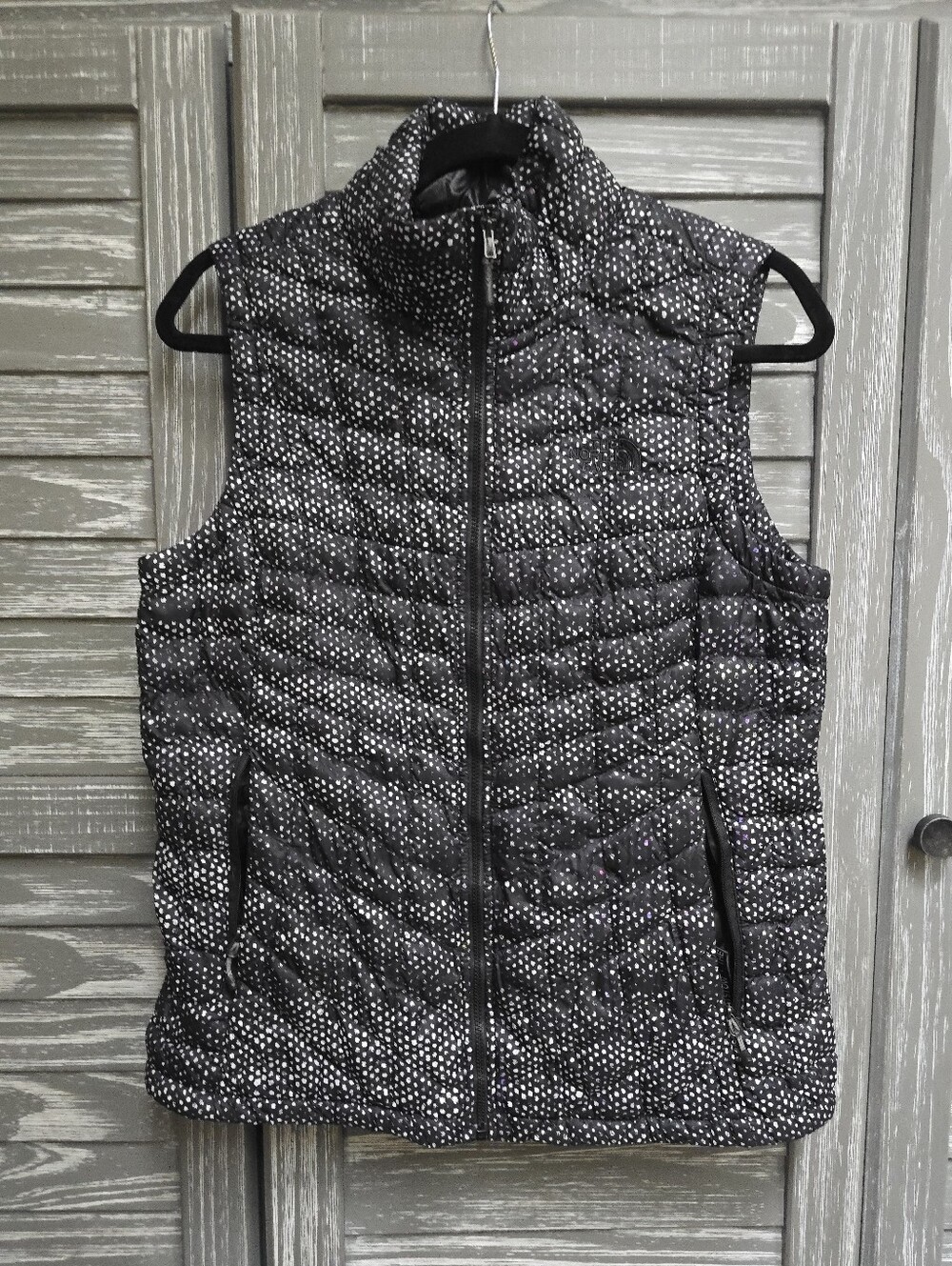 The North Face ThermoBall Eco Puffer Vest Women's Medium M Black Confetti EUC
